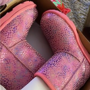 UGGS pink kids